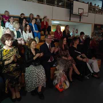Podstawówka nr 6 w Radomsku świętuje 75-lecie swojego istnienia