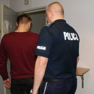 Fałszywy policjant zatrzymany z narkotykami 