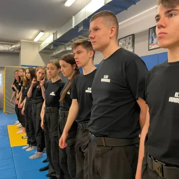 Uczniowie klas mundurowych z Radomska uczestniczyli w manewrach WOT