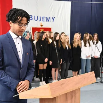 Pierwszoklasiści z II LO w Radomsku złożyli ślubowanie