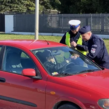 Kobieta za kierownicą łagodzi obyczaje, czyli Dzień Kobiet z radomszczańską policją