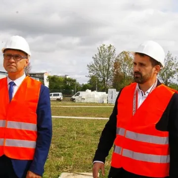 Radni wizytowali budowę nowego basenu w Radomsku