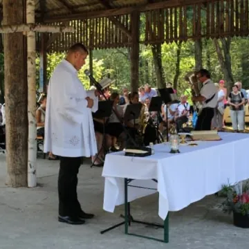 Upamiętnili partyzantów spod Ewiny