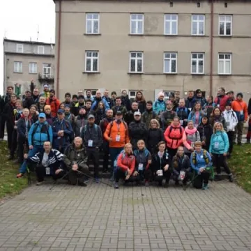 Wyruszyli na trasę VIII Pieszego Maratonu Niepodległości