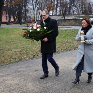Władze Radomska upamiętniły rocznicę wyzwolenia miasta