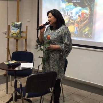 MDK w Radomsku zaprasza na spotkanie autorskie z Elżbietą Stępień