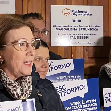 Poseł Anna Milczanowska mówi: „Cześć Platformo!”. I przekazuje ściągawkę