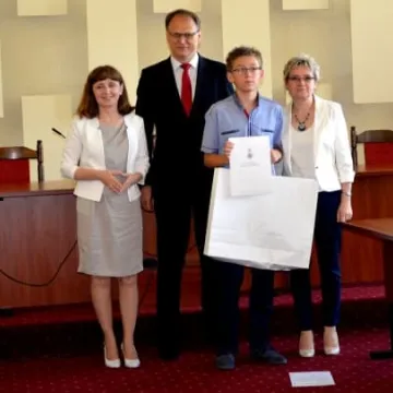 Najlepsi uczniowie nagrodzeni