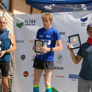 300 biegaczy zmierzyło się z Górą Kamieńsk