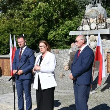 W Radomsku uczczono 80. rocznicę utworzenia KWP