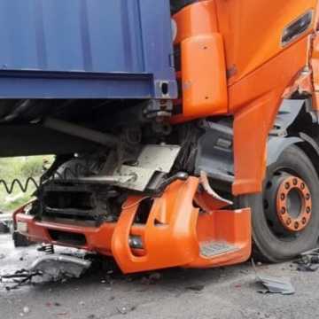 Zderzenie trzech ciężarówek na DK1