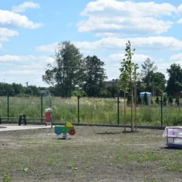 Powstaje budżetowy park na Wymysłówku 