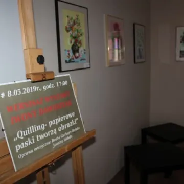 Warsztaty quillingu w bibliotece