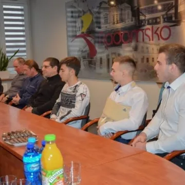 Prezydent wręczył stypendia sportowe 