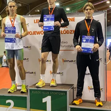 Trzy medale w dorobku lekkoatletów UKS Dziesiątka