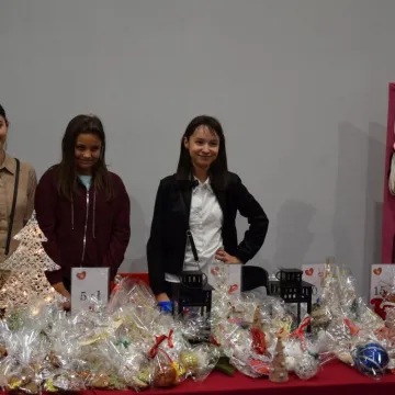 Niech gwiazdka w sercu rok cały trwa