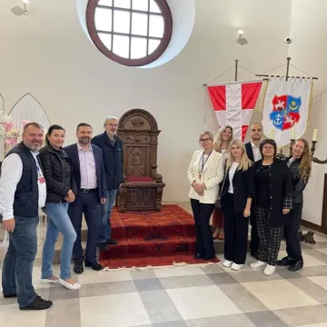 Władze powiatu radomszczańskiego na urodzinach miasta Równe