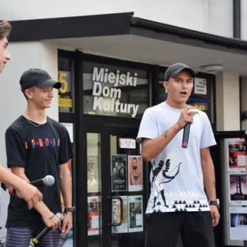 Koncert Enter Crvsh na zakończenie lata