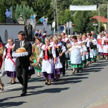 W podzięce Bogu za plony. Dożynki w Wielgomłynach