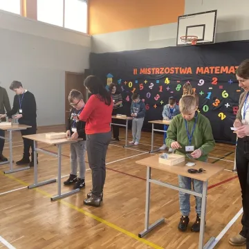 34 uczniów stanęło do matematycznej rywalizacji