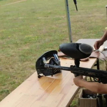 Niedośpielin z pucharem wójta