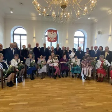 Razem przez pół wieku. Medale trafiły do dziesięciu par