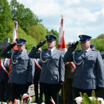 W Bąkowej Górze upamiętniono zamordowanych żołnierzy KWP
