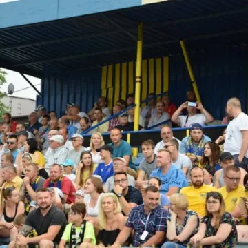 Kibice na meczu RKS Radomsko – Warta Sieradz