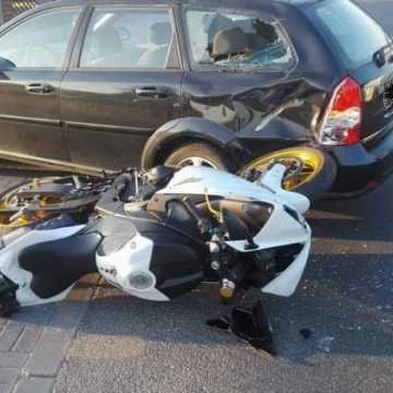 Wypadek z udziałem motocyklisty na ul. Narutowicza