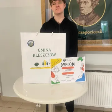 III miejsce dla Michała Natkańczyka za grę edukacyjną „Al(e)Chemia!”