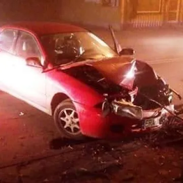 Wypadek na ul. Narutowicza. Kierowca uciekł z miejsca wypadku