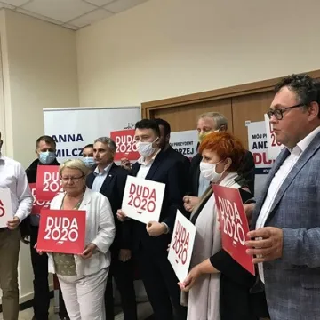 Radni miejscy i powiatowi PiS popierają Andrzeja Dudę