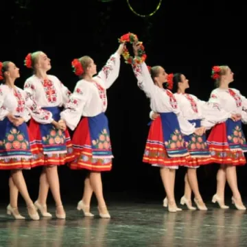 Koncert zespołów folklorystycznych w MDK