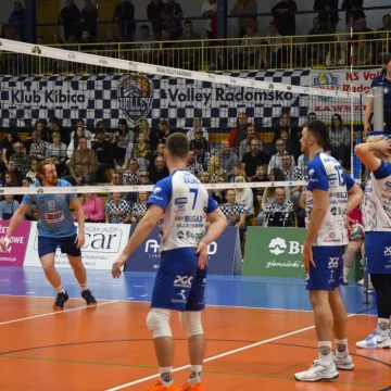 Bugaj Volley Radomsko pewnie wygrywa z Ikarem Legnica 3:0