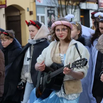 Zapustowy korowód przeszedł ulicami Radomska. Już po raz piętnasty...