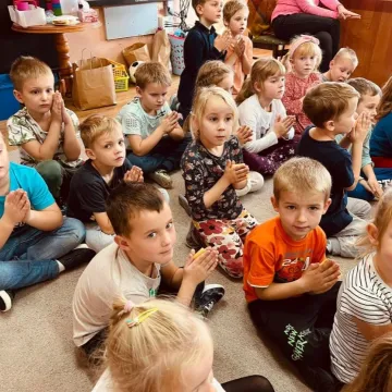 Warsztaty pszczelarskie w przedszkolu nr 4