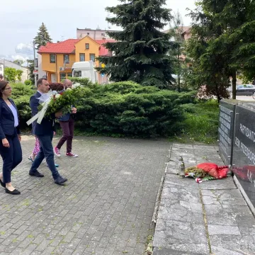 Oddali hołd zamordowanym Żydom z Przedborza