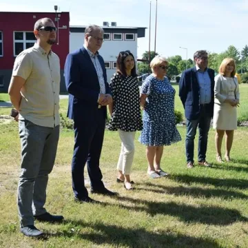 Przy PSP 6 w Radomsku powstał ogród dydaktyczny