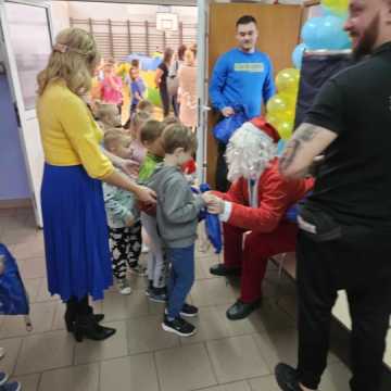 Jak 41 uczniów z „ósemki” z Radomska zapewniło szkole mikołajki