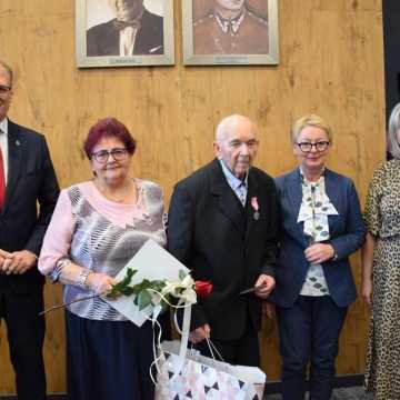 Złote Gody w Radomsku. 18 par odebrało Medale za Długoletnie Pożycie Małżeńskie