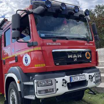 [WIDEO] Powiatowe Zawody Sportowo-Pożarnicze OSP w Kamieńsku: rywalizacja na najwyższym poziomie