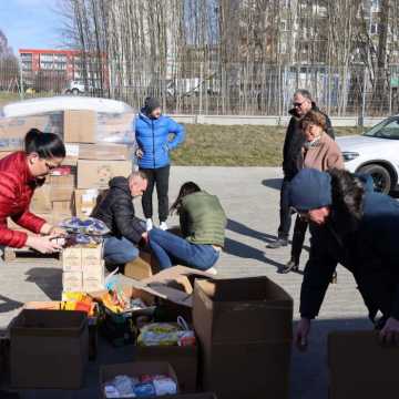 Na Ukrainę pojechał kolejny transport darów z Radomska