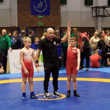 Zapaśnicy ZKS Radomsko wywalczyli 10 medali w Warszawie