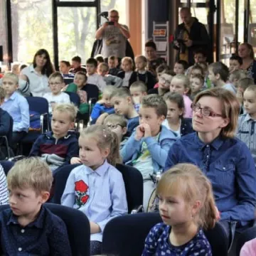 Spotkanie autorskie z Ewą Kaczmarczyk w bibliotece w Radomsku