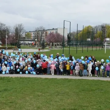 Radomsko włączyło się w obchody Dnia Autyzmu