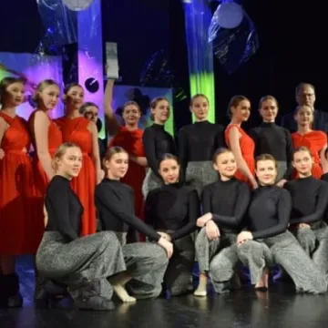 Taneczne spotkania w Radomsku. Grand Prix dla zespołu „Kontra 1”