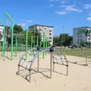 Sprawdzili jak wyglądają place zabaw w Radomsku