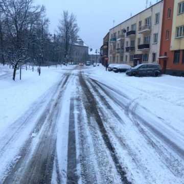 Sypnęło śniegiem. Akcja zima w Radomsku