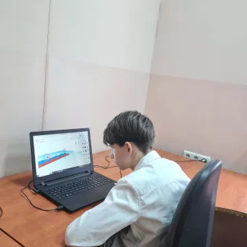 Młodzież z Dobryszyc edukuje się z nowych technologii