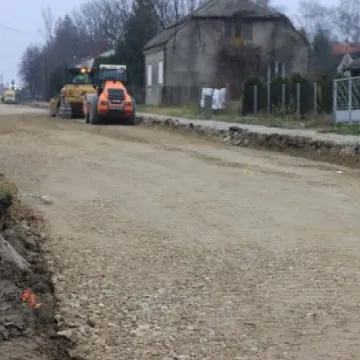 Jak postępują prace na ul. Kościowa w Radomsku?